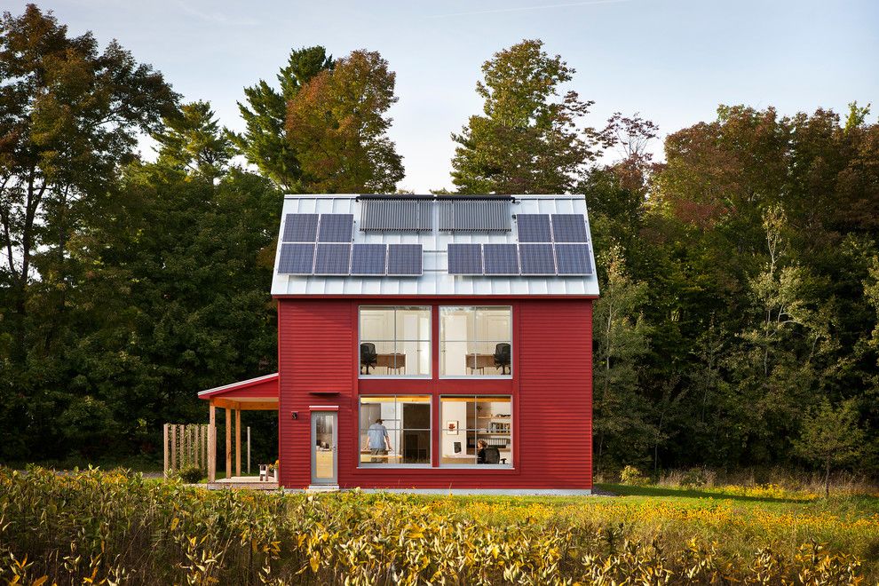 School House Electric for a Contemporary Exterior with a 1500 Sq Ft and the Go Home Passive House by Go Logic