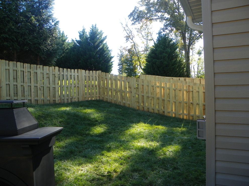 Shadowbox Fence for a Traditional Spaces with a Traditional and Shore Residence by David's Construction Services