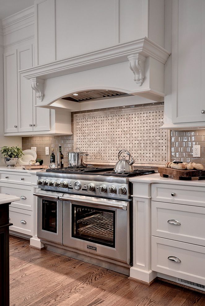 Sherwin Williams Dover White For A Transitional Kitchen With A