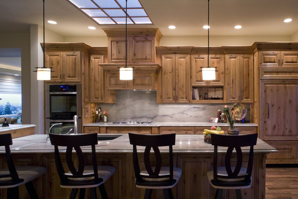 Sherwin Williams Stain Colors for a Traditional Kitchen with a Recessed Lighting and Kitchen by Kaufman Homes, Inc.