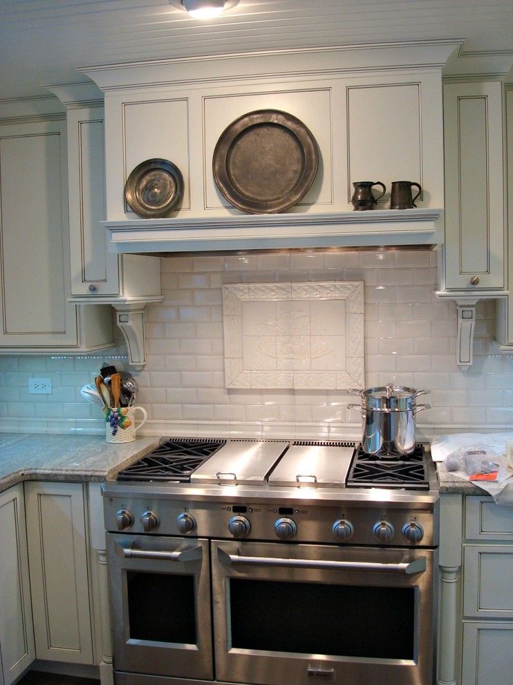 Shiloh Cabinetry for a Contemporary Kitchen with a Shiloh Cabinetry and Shiloh Cabinetry Kitchen by Lakeshore Cabinet