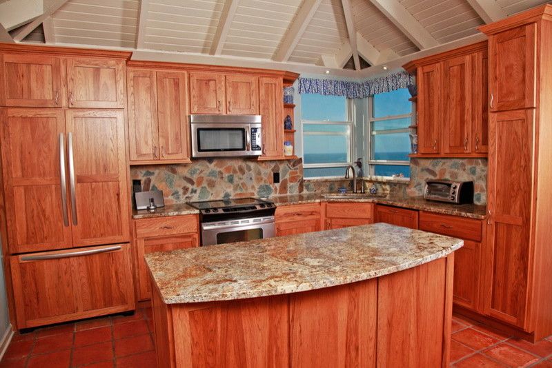 Shiloh Cabinetry for a Traditional Kitchen with a Shiloh Cabinetry and St. Thomas   Peterborg Kitchen with Shiloh Cabinetry by Virgin Islands Granite & Marble