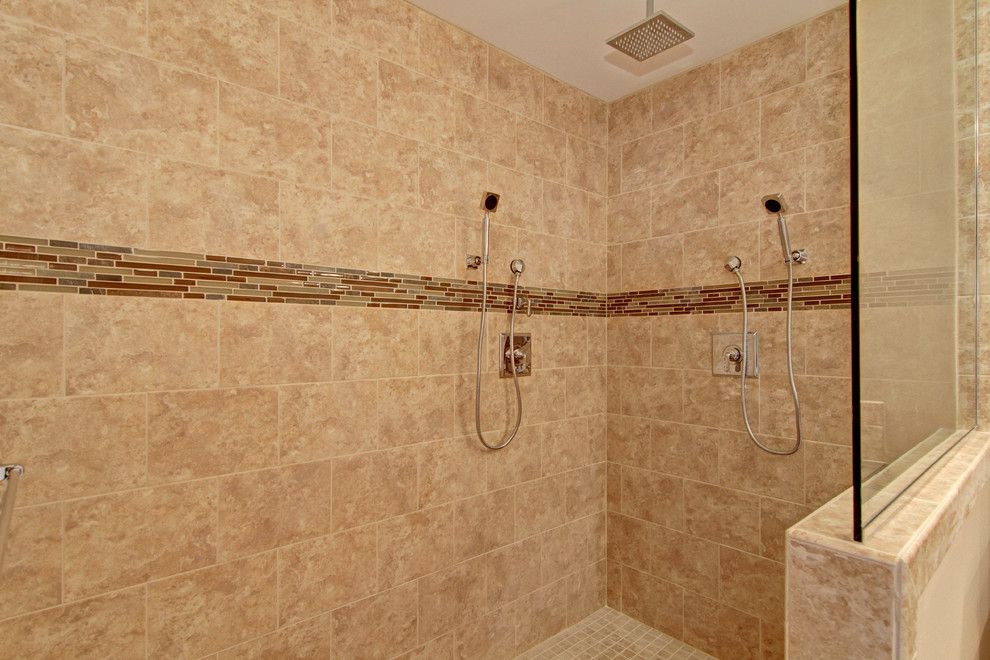 Silverpoint Homes for a  Spaces with a  and Versailles Walk in Shower by Silverpoint Homes