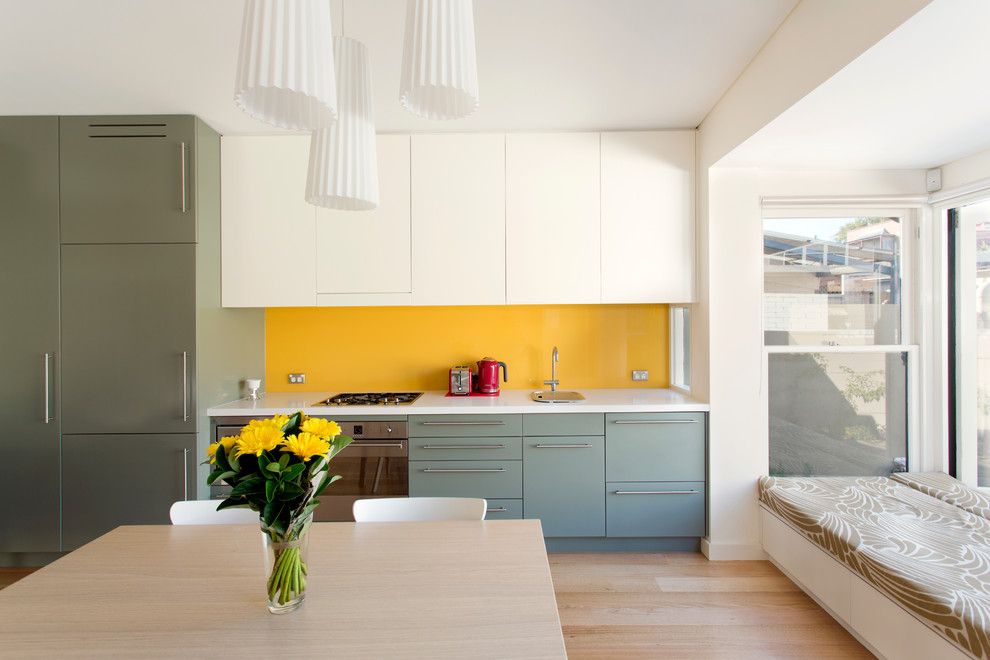 Starphire Glass for a Contemporary Kitchen with a Bench Seat and Victorian Workers Cottage Addition by Danny Broe Architect