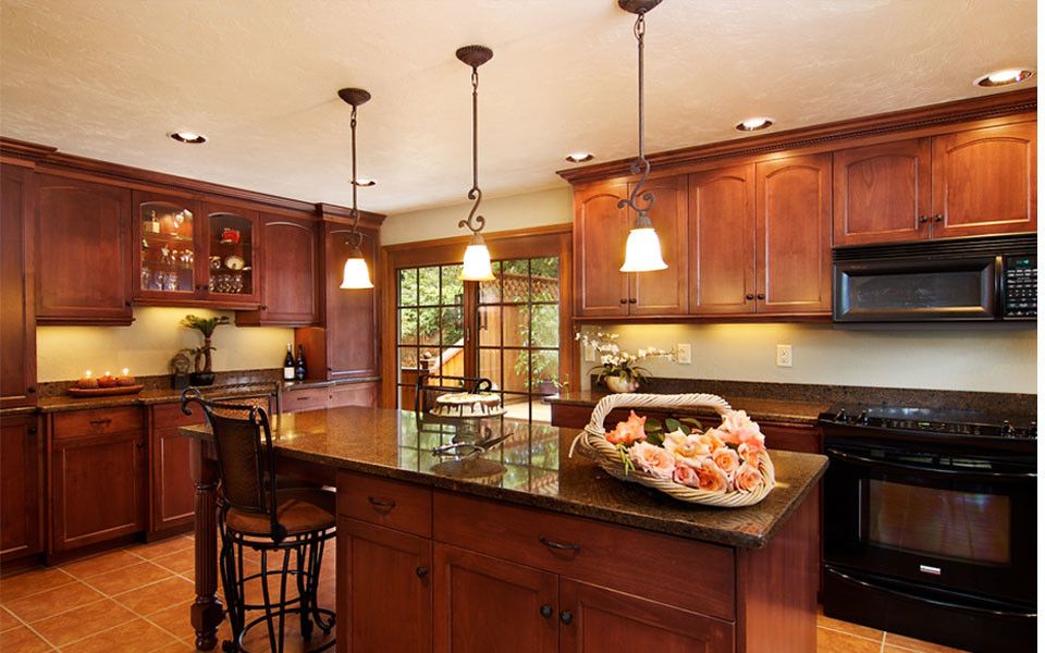 Statewide Remodeling for a Traditional Kitchen with a Traditional Kitchen and Kitchen Remodel by Statewide Remodeling Houston