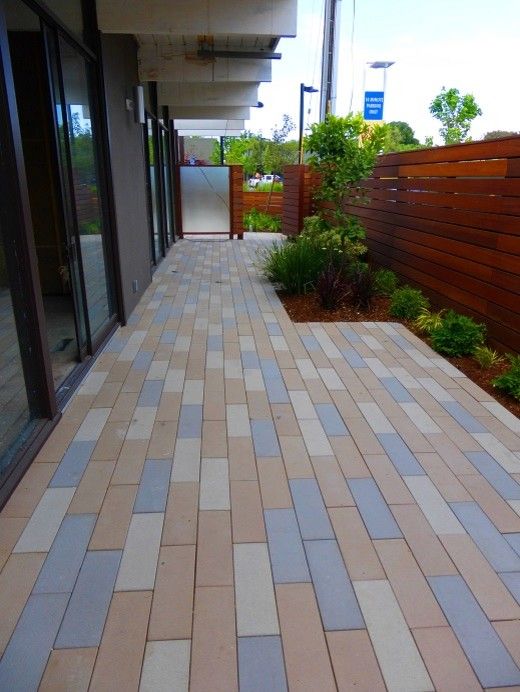 Stepstone Inc for a Transitional Patio with a Narrow Modular Pavers and Palo Alto Contemporay Project by Stepstone Inc