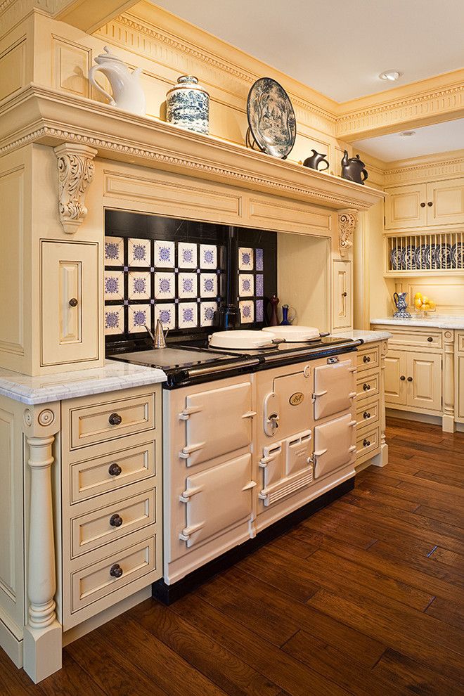 Supersod for a Traditional Kitchen with a German Tiles and Cheerful Formality by Superior Woodcraft, Inc.