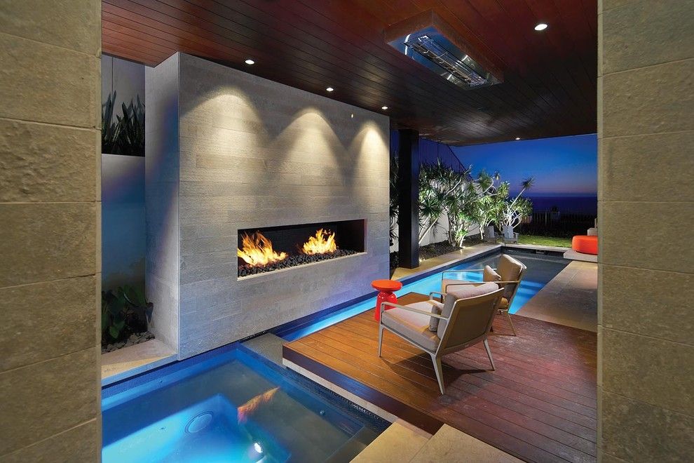 Tankless Water Heater vs Tank for a Modern Pool with a Dana Point and Caya by Horst Architects