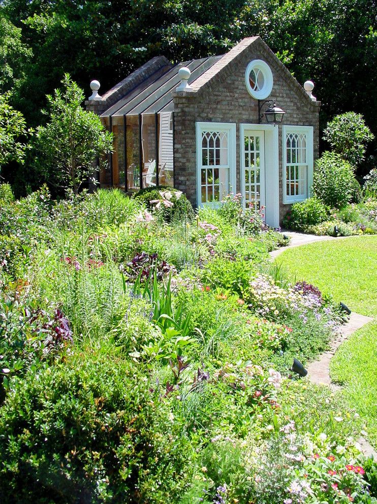 Texas Tool Traders for a Victorian Shed with a Lawn and Potting Shed at Augusta Residence by Cheatham Fletcher Scott Architects