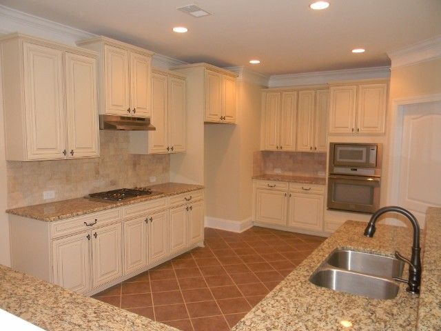 Timberlake Cabinets for a Traditional Kitchen with a Kitchen and the Lexington by Essex Homes Southeast Inc