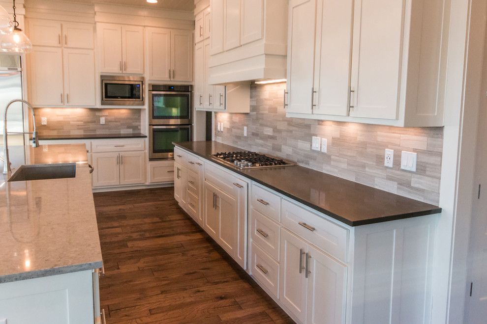 Viatera Quartz for a Transitional Kitchen with a New Construction and Sleek Sophisticated in Shadow Valley by New Century Counter Tops