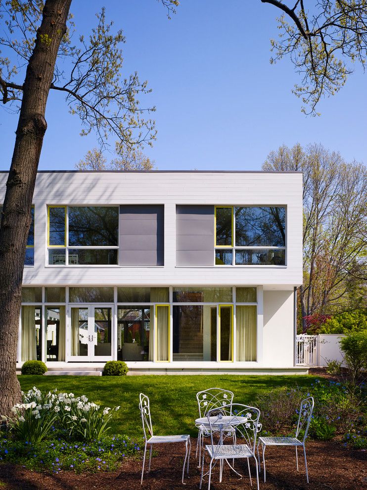 Wheeler Metals for a Modern Patio with a Modern Retreat and Timberlane Shores by Wheeler Kearns Architects