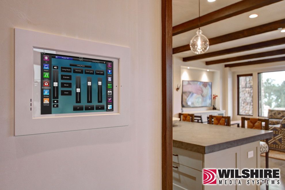 Wilshire Homes for a Farmhouse Spaces with a Home Automation and Lighting, Video & Audio: Ojai Farm by Wilshire Home Entertainment