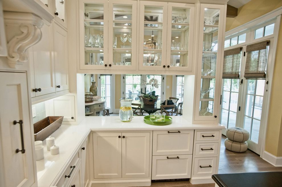 Woodworkers Hardware for a Traditional Kitchen with a White Drawers and Breezy Brentwood by Jill Wolff Interior Design