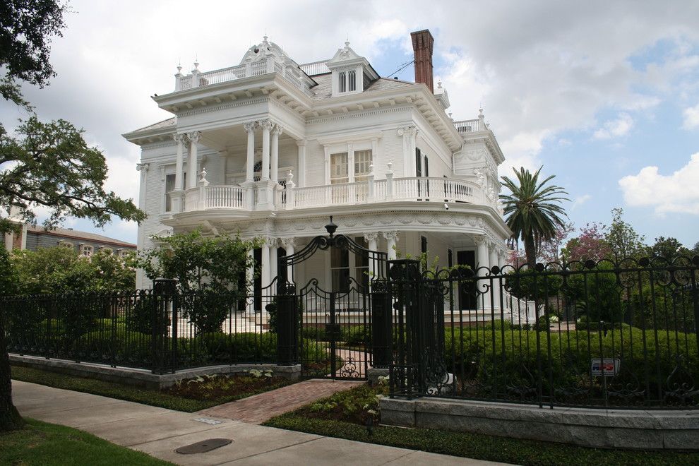 Wormald Homes for a Victorian Exterior with a Antebellum Style and New Orleans Estate by Mcdugald Steele