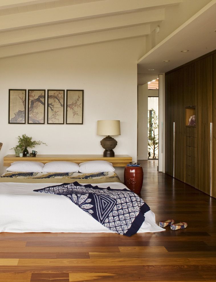 Zen Bedrooms for a Midcentury Bedroom with a Wall Shelves and Master Bedroom by Laidlaw Schultz Architects