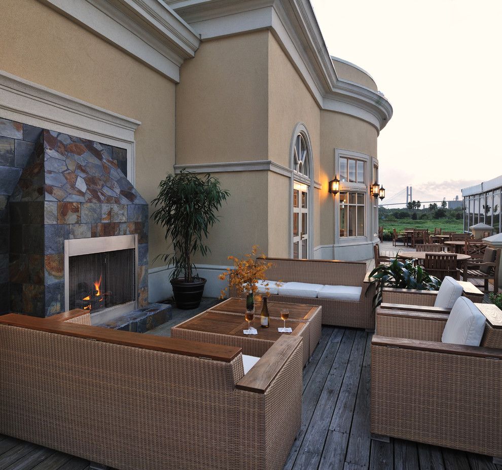 Casa Leaders Furniture for a Traditional Deck with a Stucco and Westin Savannah by Montgomery Roth Architecture & Interior Design