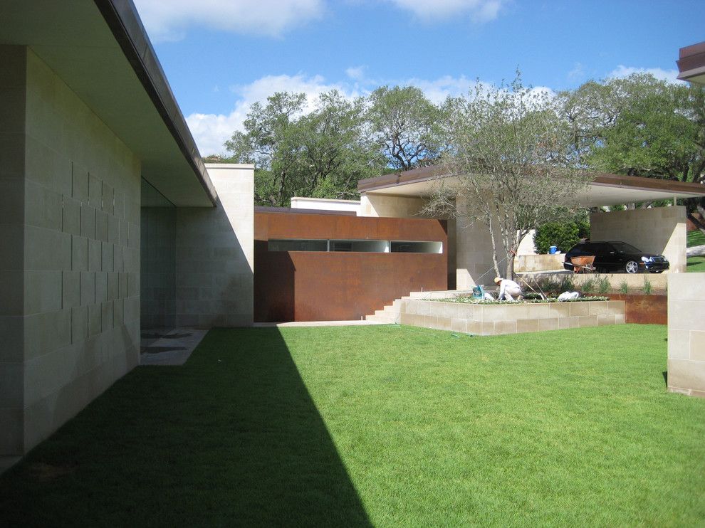 Cinder Block Wall for a Modern Exterior with a Entry and Ch Portfolio by Hargrave Architecture