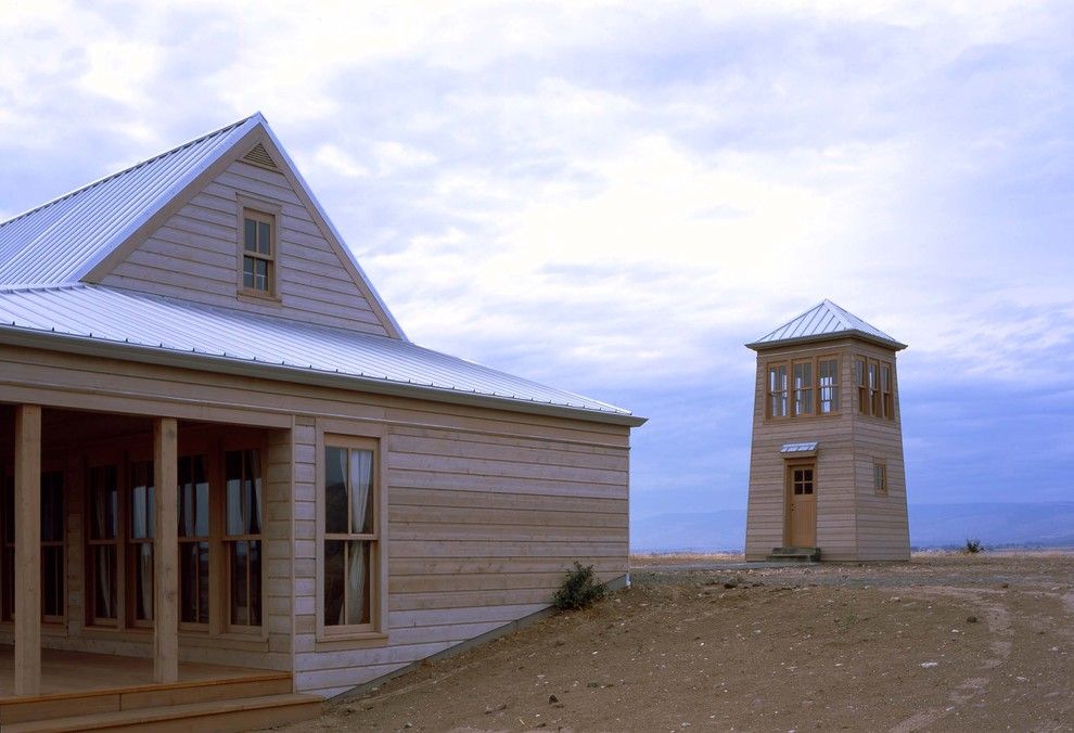 Eden Crest Vacation Rentals for a Rustic Shed with a Outbuilding and Main House and Tower by Bosworth Hoedemaker