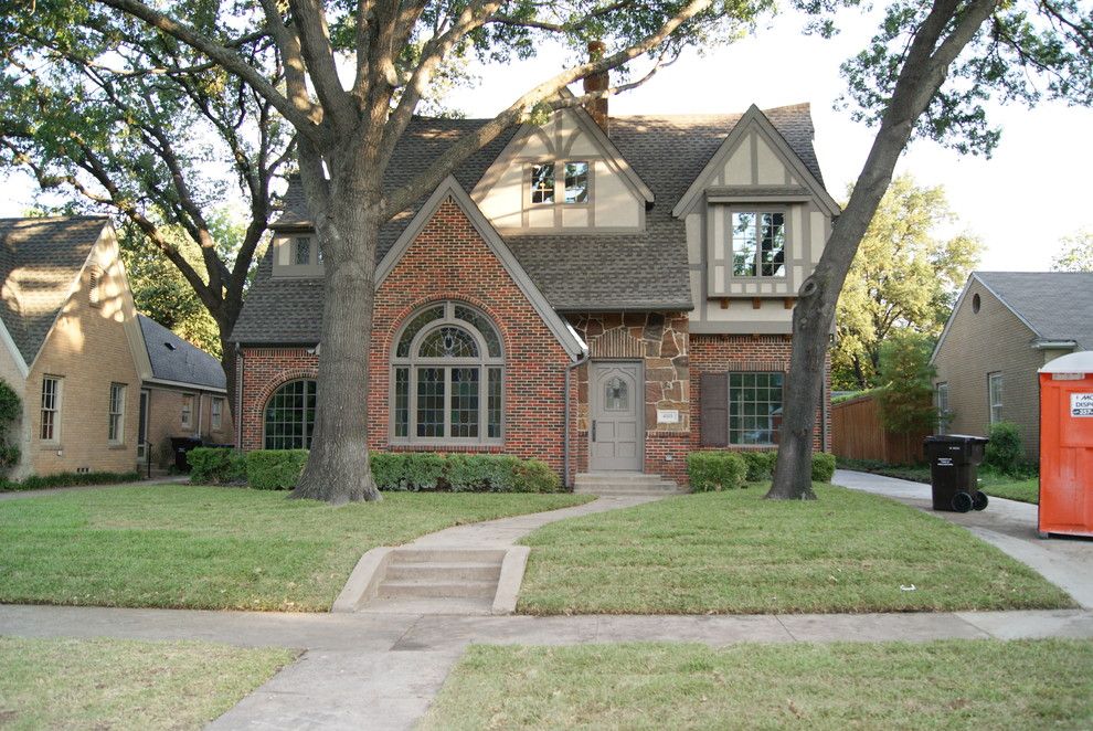 Hanson Brick for a Traditional Exterior with a Arches and Ellen Grasso Inc by Ellen Grasso & Sons, Llc