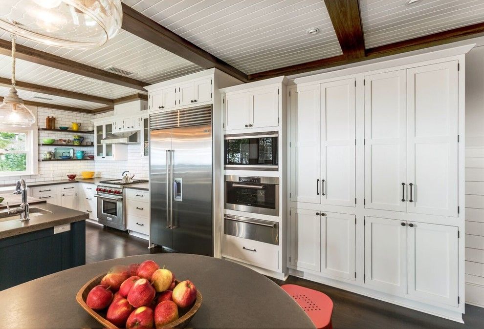 Lakeside Appliance for a Craftsman Kitchen with a Subway Tile and Lakeside Cottage by Wydeven Architects Llc