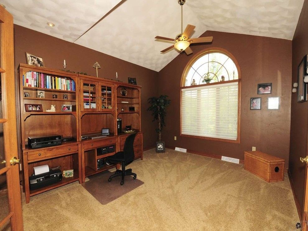 Mohawk Smartstrand for a Contemporary Home Office with a Contemporary and Olson Carpet   Mohawk Smartstrand Silk & Shaw Nylon by Bisbee's Flooring Center