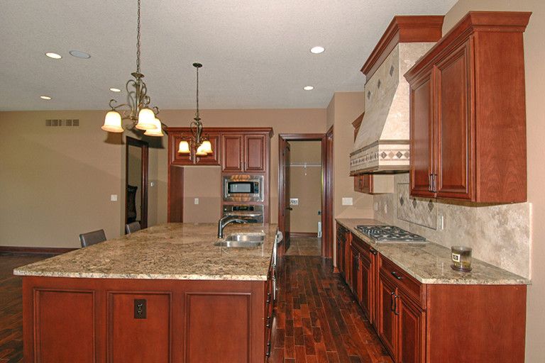 Nebraska Furniture Mart Des Moines for a Traditional Kitchen with a Traditional and Rosewood Houses by Re/max Real Estate Concepts   Chris Friest