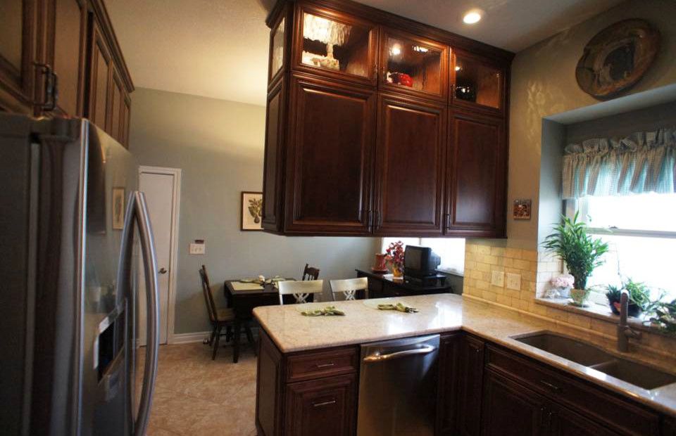 Olathe Glass for a Traditional Kitchen with a Glass Cabinet Door and Kitchen Remodel, Olathe, Ks by Country Club Builders