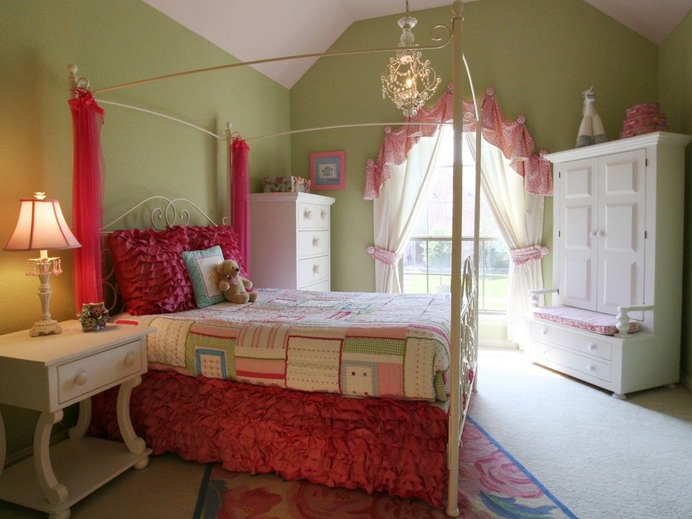 Alabama Furniture Market for a Traditional Kids with a Floral Rug and Lori Withey by Bellisa Design