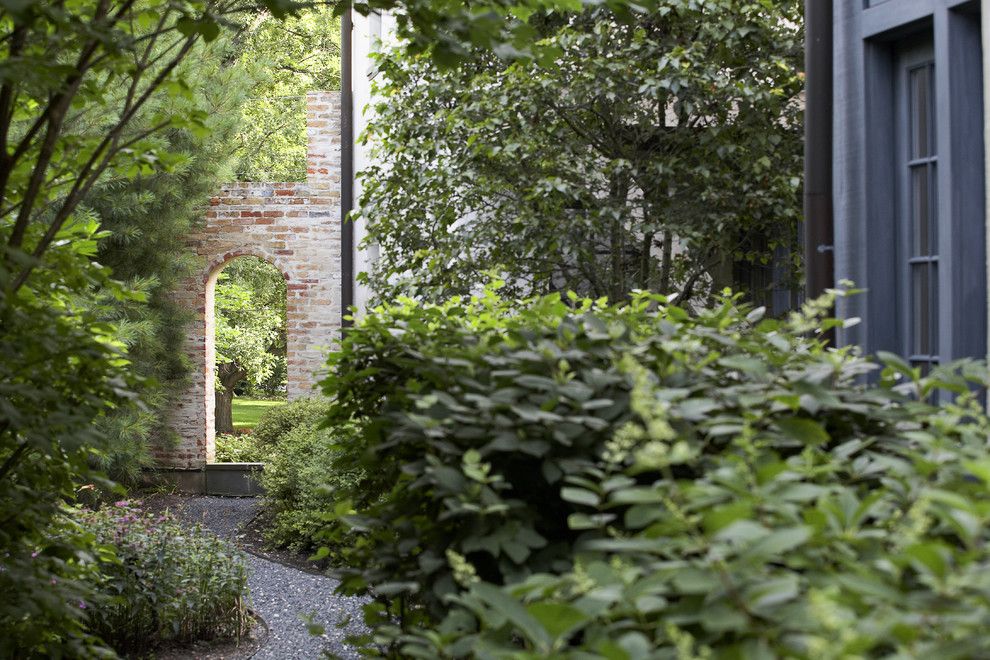 Alice in Wonderland Mushroom for a Traditional Landscape with a Traditional and Glencoe by Michael Abraham Architecture