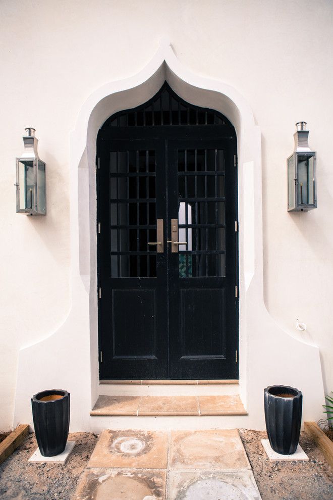 Alys Beach Florida for a Tropical Entry with a Tropical and Caliza Pool in Alys Beach, Florida by Eric Marcus Studio