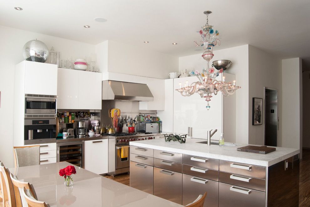 Basketball Court Measurements for a Contemporary Kitchen with a Stainless Backsplash and My Houzz: A Basketball Court, a Rooftop Kitchen and More in Manhattan by Adrienne Derosa