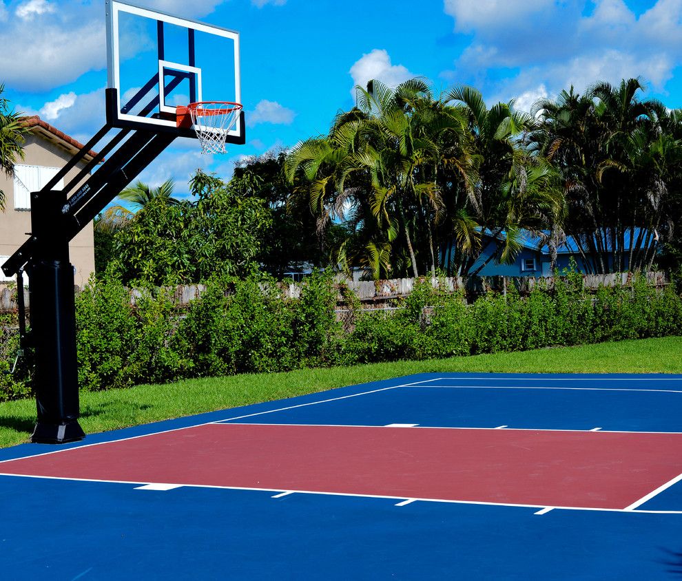 Basketball Court Measurements for a Traditional Landscape with a Miami and Gus D's Pro Dunk Diamond Basketball System on a 50x35 in Miami, Fl by Pro Dunk Hoops