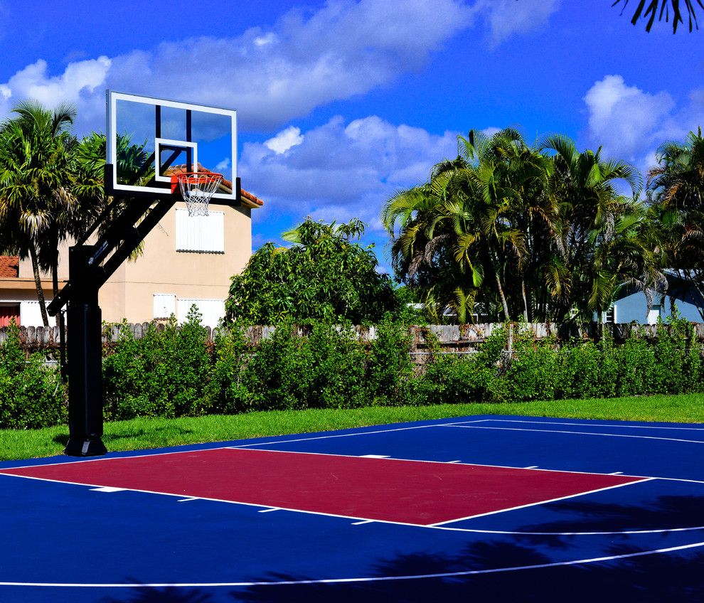 Basketball Court Measurements for a Traditional Landscape with a Neighborhood and Gus D's Pro Dunk Diamond Basketball System on a 50x35 in Miami, Fl by Pro Dunk Hoops