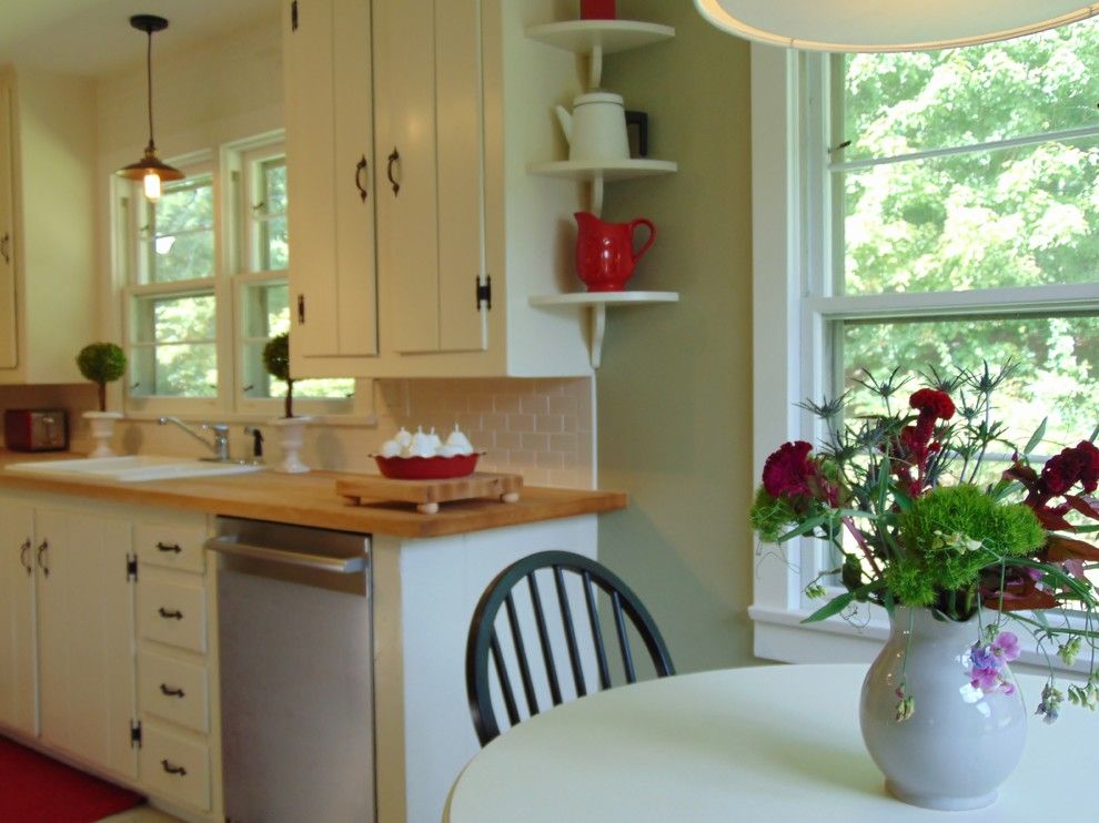 Bearsville Ny for a Farmhouse Kitchen with a Modern Farmhouse and Bearsville, Ny Staging & Redesign by Erik Forster Design