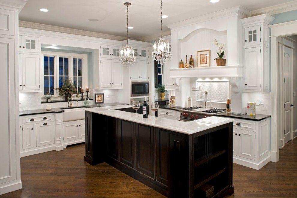 Beazer Homes Reviews for a Traditional Kitchen with a Wood Flooring and Oakley Home Builders by Oakley Home Builders