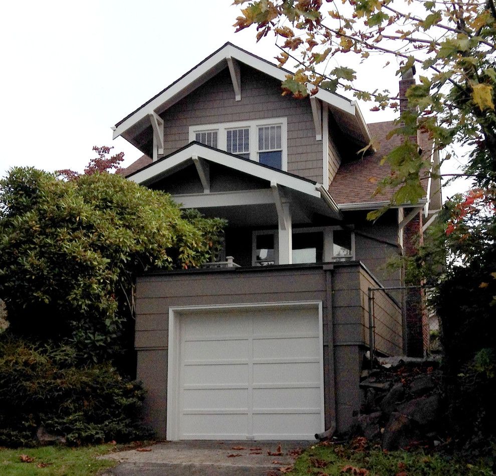 Benjamin Moore Seattle for a Craftsman Exterior with a Wood Siding and Mount Baker 2013 by Sound Painting Solutions