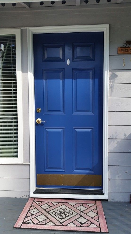 Benjamin Moore Seattle for a Midcentury Entry with a Front Door Repaint and Front Door by Piece of Cake Painting