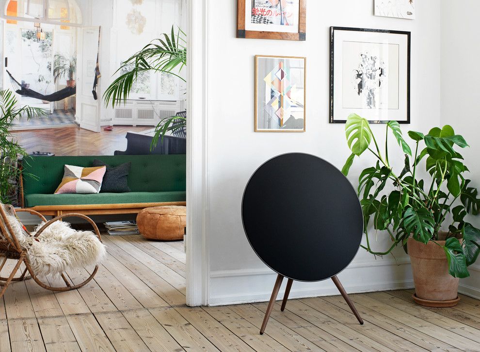 Beoplay A9 for a Scandinavian Living Room with a Beoplay A9 and Space by バング&オルフセン 二子玉川／bang&olufsen Futakotamagawa