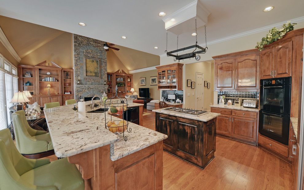 Bighorn Golf Club for a Traditional Kitchen with a St Ives and St. Ives Country Club Custom Homes by Envision Web