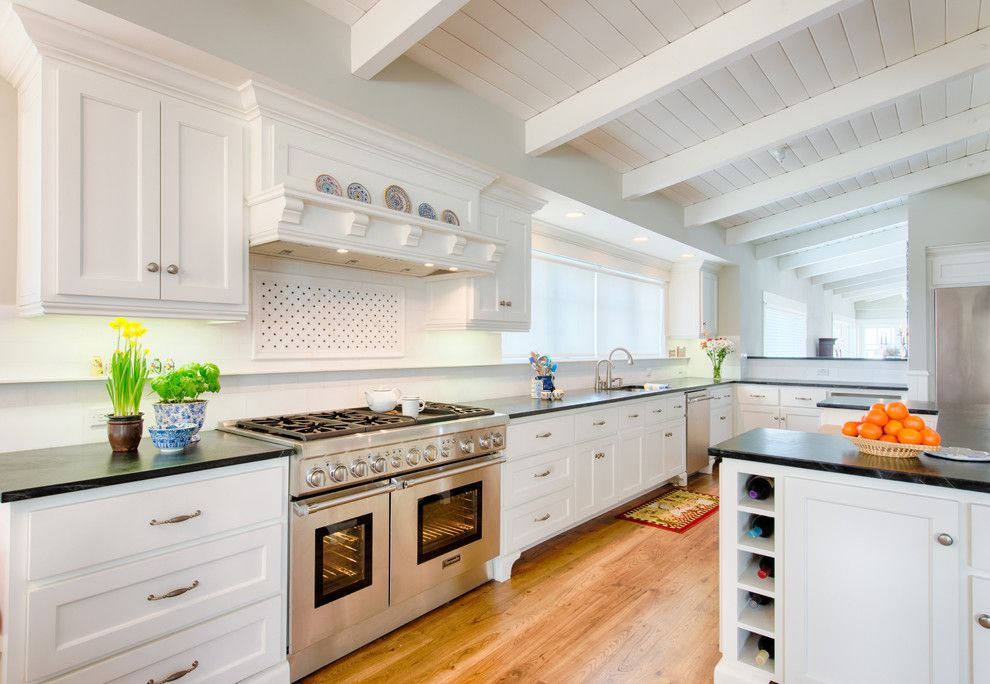 Bulkheads for a Contemporary Kitchen with a Sloped Ceiling and Thermador by Thermador Home Appliances