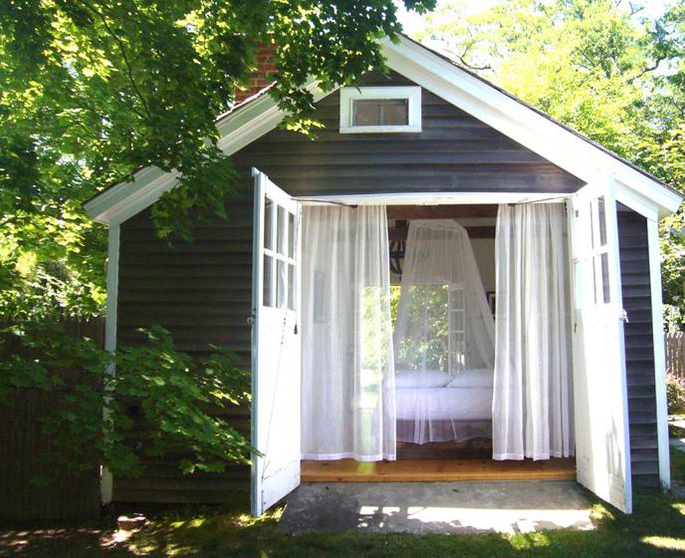 Camp Lejeune Housing for a Shabby Chic Style Shed with a Canopy and Farmhouse, Shelter Island by Schappacherwhite Architecture D.p.c.