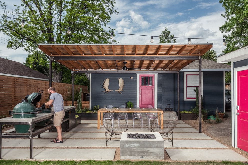 Canopy Houston for a Contemporary Patio with a Landscape and Back Yard Patio by Brett Zamore Design