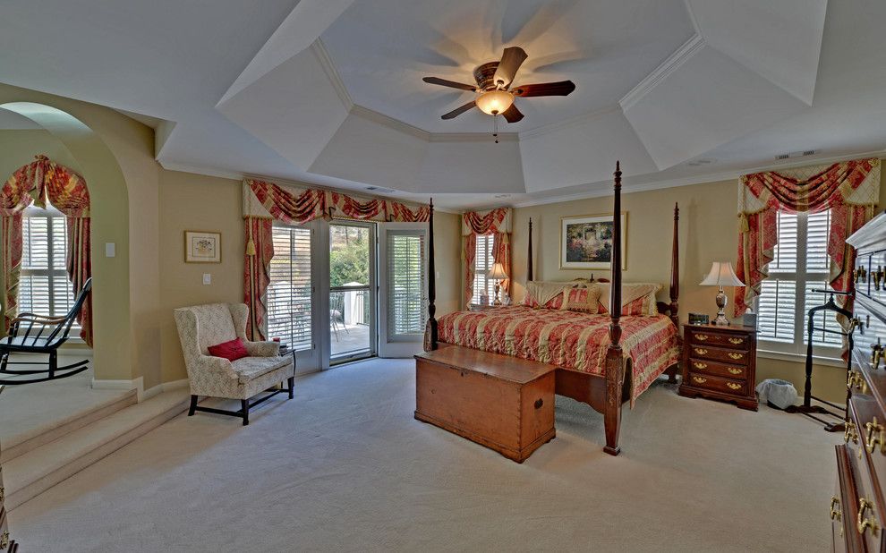 Castlewood Country Club for a Traditional Bedroom with a Envision Virtual Tours and St. Marlo Golf & Country Club Custom Homes by Envision Web