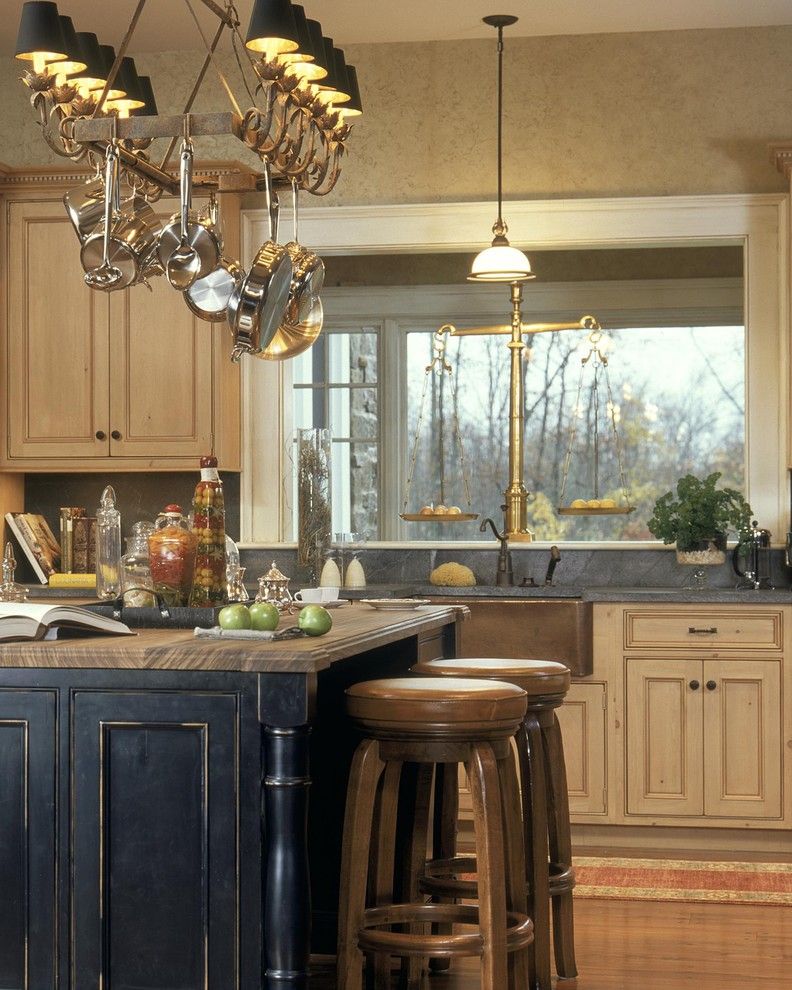 Chateau Briand Long Island for a Traditional Kitchen with a Bar Stools and 2003 Showcase by Witt Construction