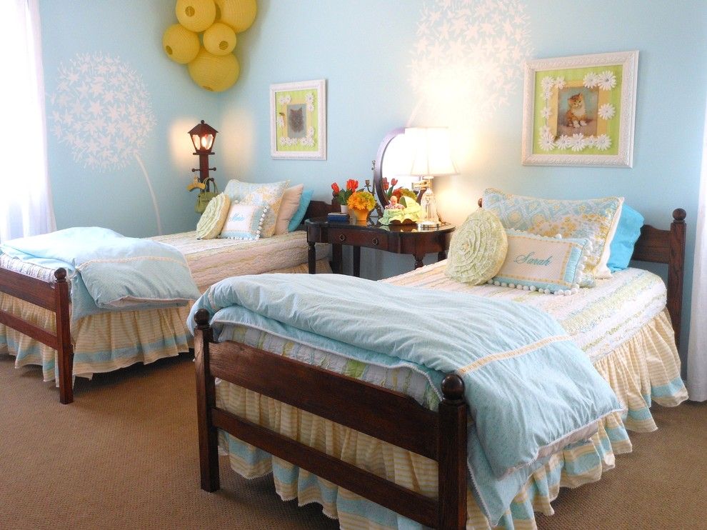 Chinese Fringe Flower for a Traditional Kids with a Twin Beds and Lakeshore Cottage Living:  Children's Room by Lakeshorecottage