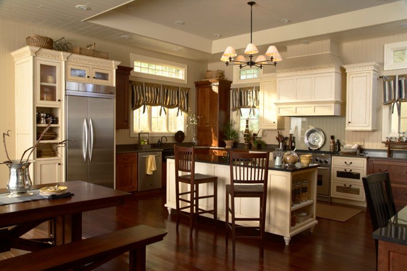 Coggin for a Traditional Kitchen with a Kitchen Cabinets and Medallion Cabinets by Coggin Brothers, Inc.