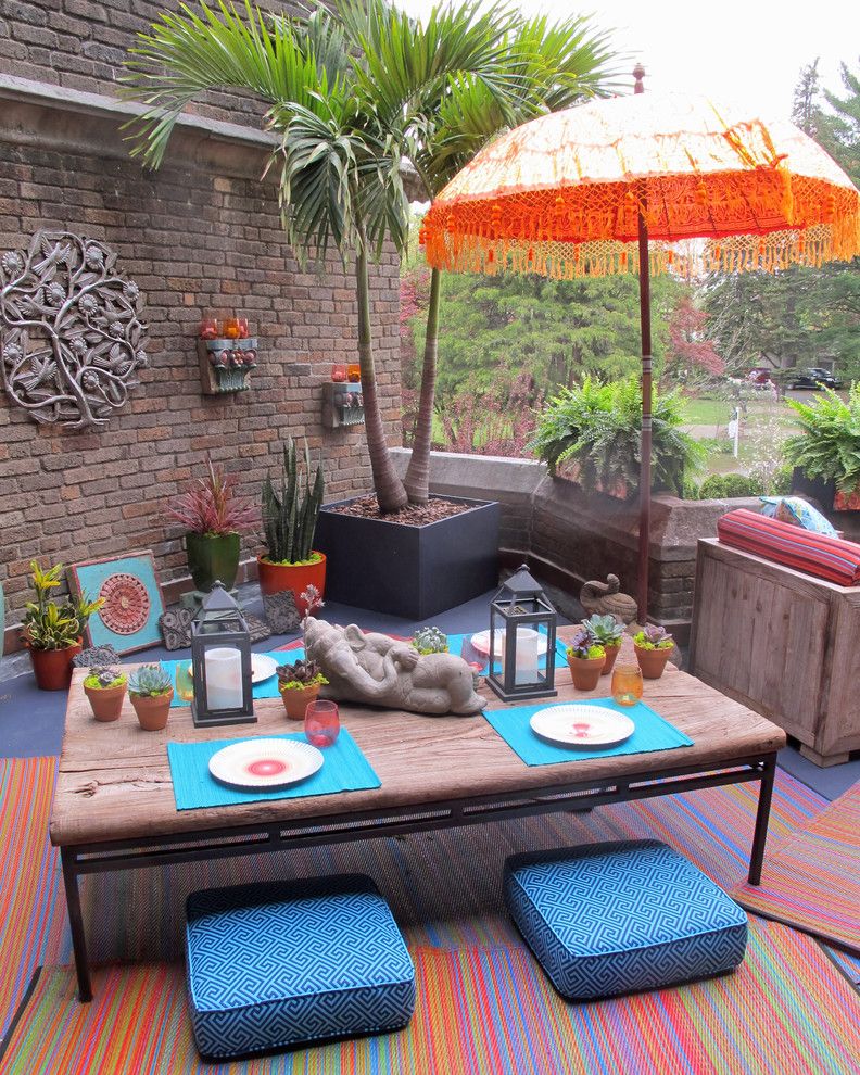 Cusion for a Eclectic Patio with a Recycled Furniture and Glynallyn Terrace by Susan Cohan, Apld