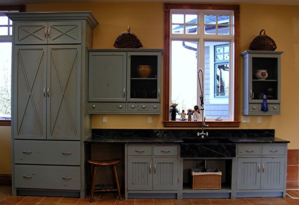 Custom Craftworks for a Farmhouse Shed with a Outdoor Finish and Potting Room by Craftworks Custom Cabinetry
