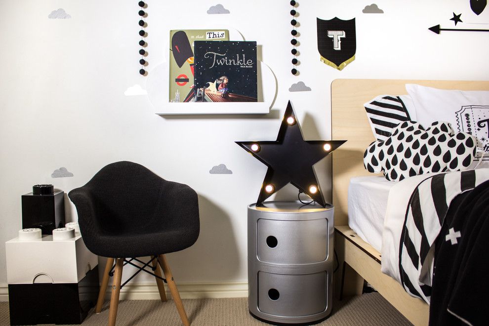 Demising Wall for a Modern Kids with a Stars and Monochrome Toddler Room by Young Folk